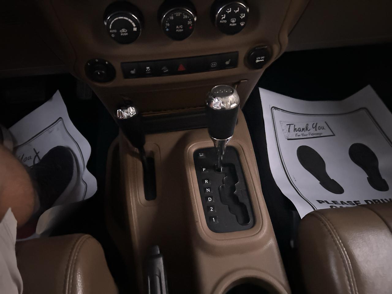 Jeep Wrangler Unlimited 4WD 4dr Sahara 2011