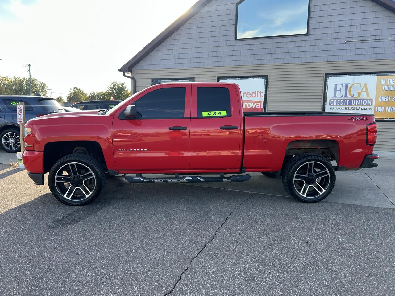Chevrolet Silverado 1500 4WD Double Cab 143.5" Custom 2018