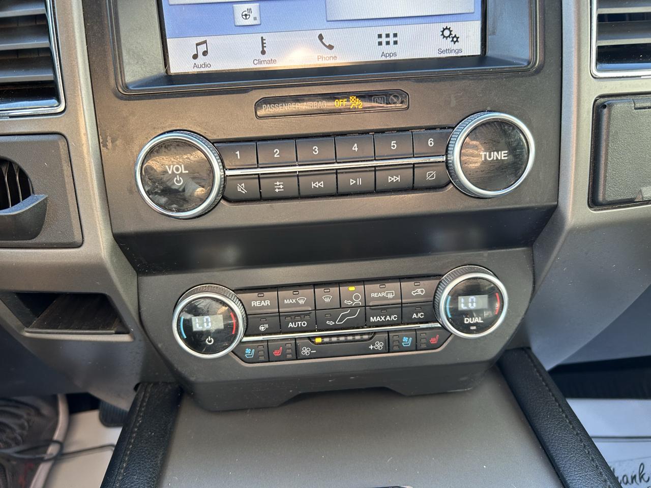 Ford Expedition XLT 4x4 2019