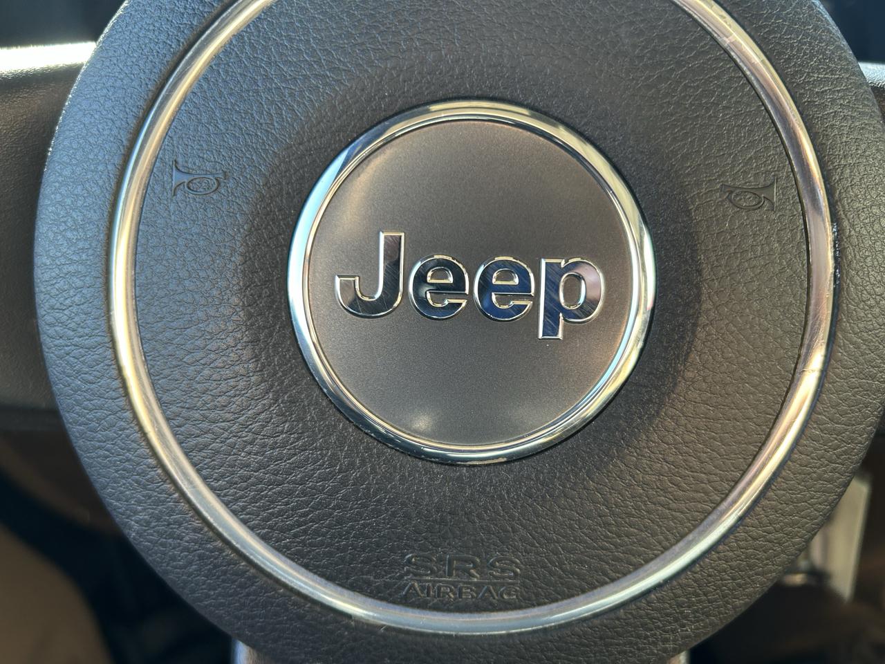 Jeep Wrangler Unlimited 4WD 4dr Sahara 2014