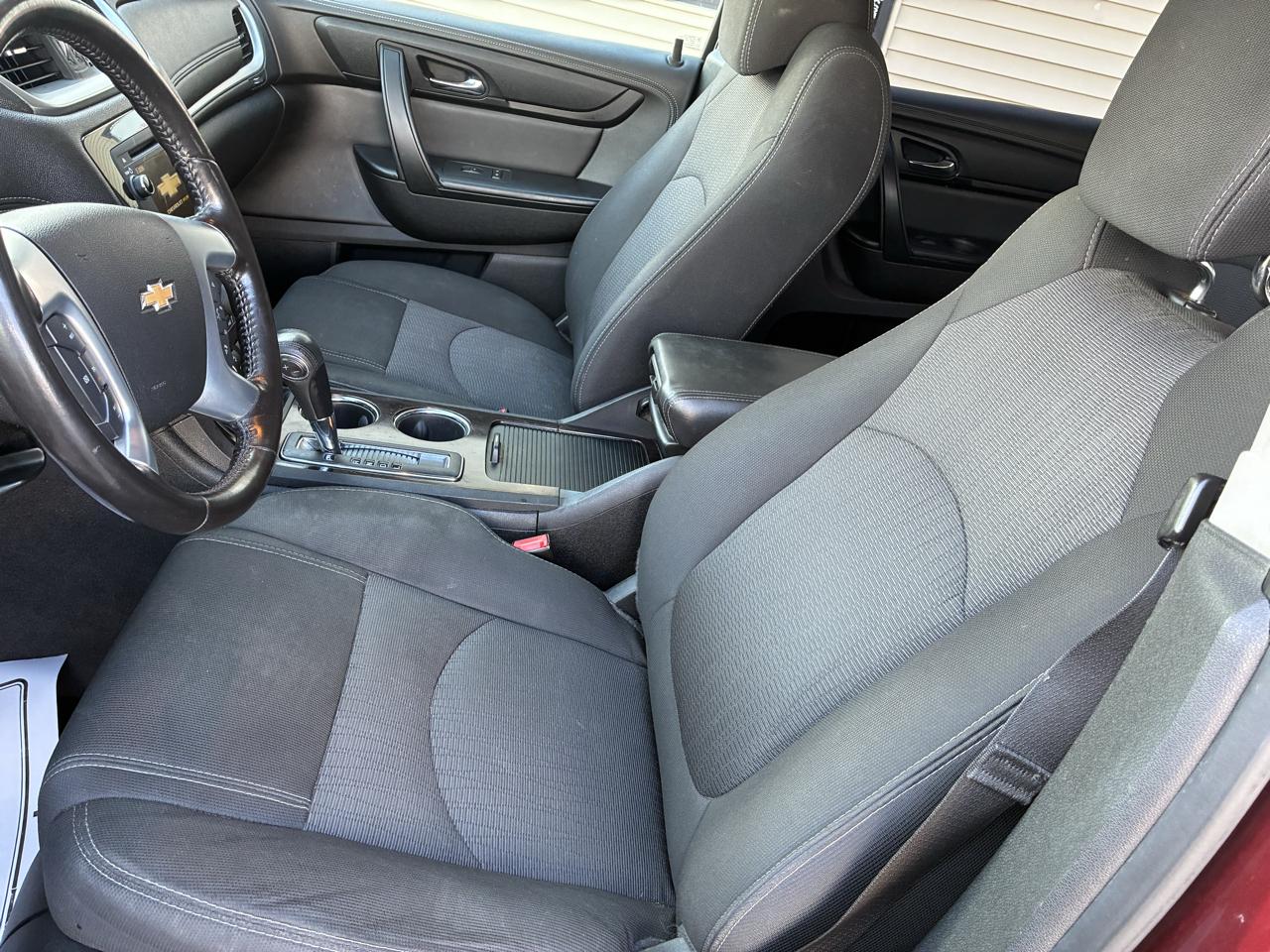 Chevrolet Traverse FWD 4dr LT w/2LT 2017