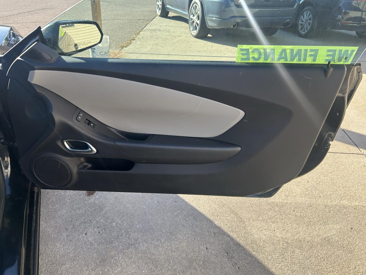 Chevrolet Camaro 2dr Cpe 1LS 2012