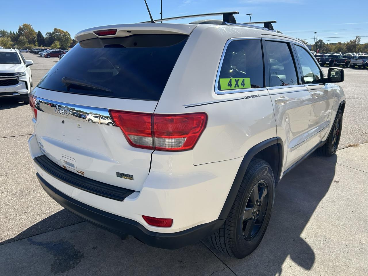 Jeep Grand Cherokee 4WD 4dr Laredo 2011