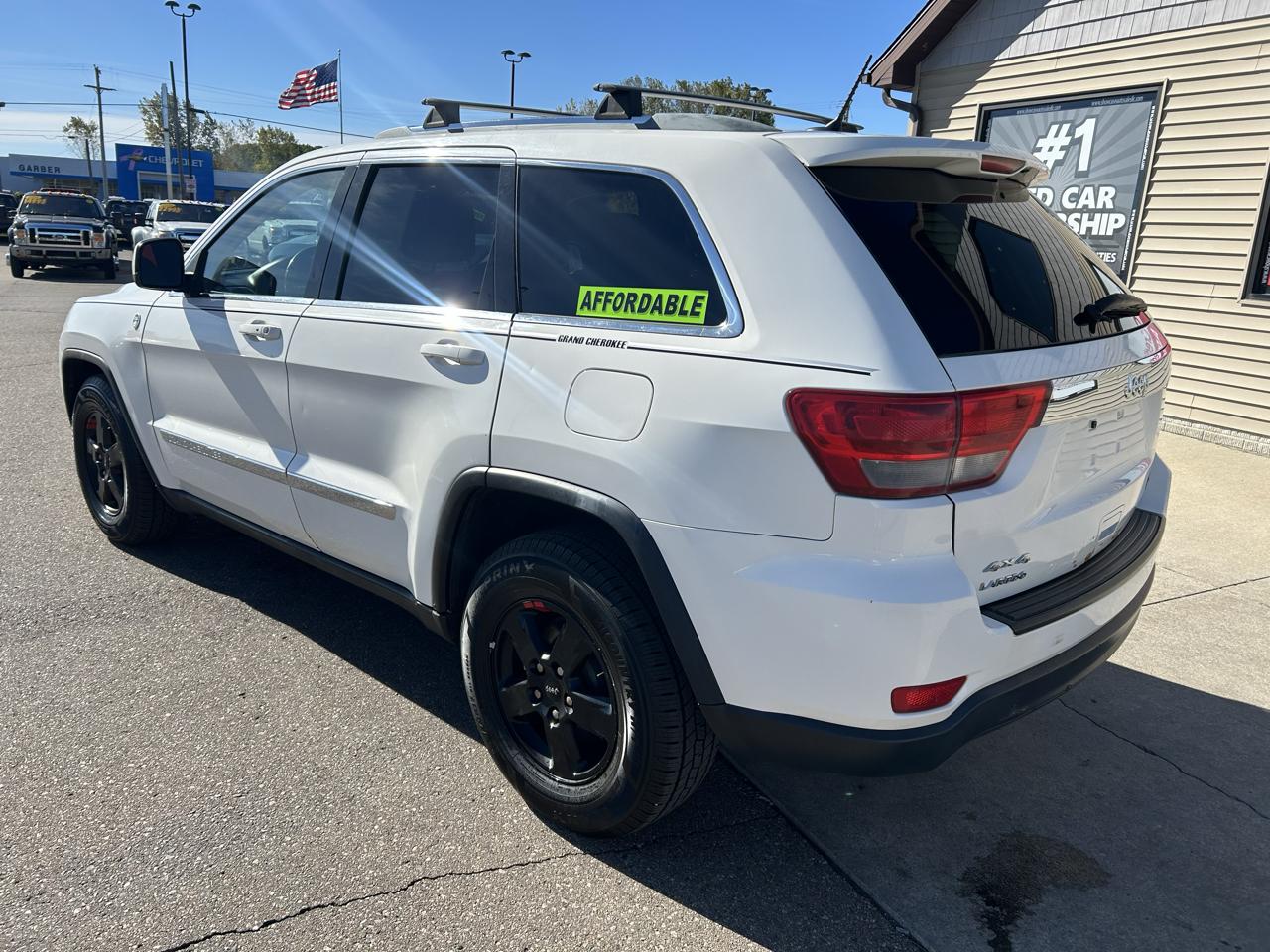Jeep Grand Cherokee 4WD 4dr Laredo 2011