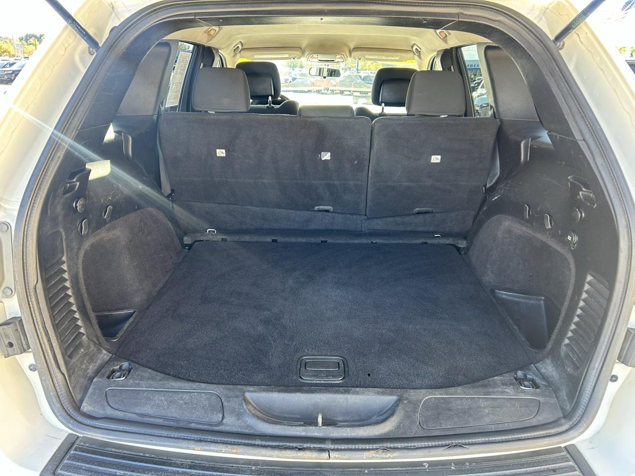 Jeep Grand Cherokee 4WD 4dr Laredo 2011