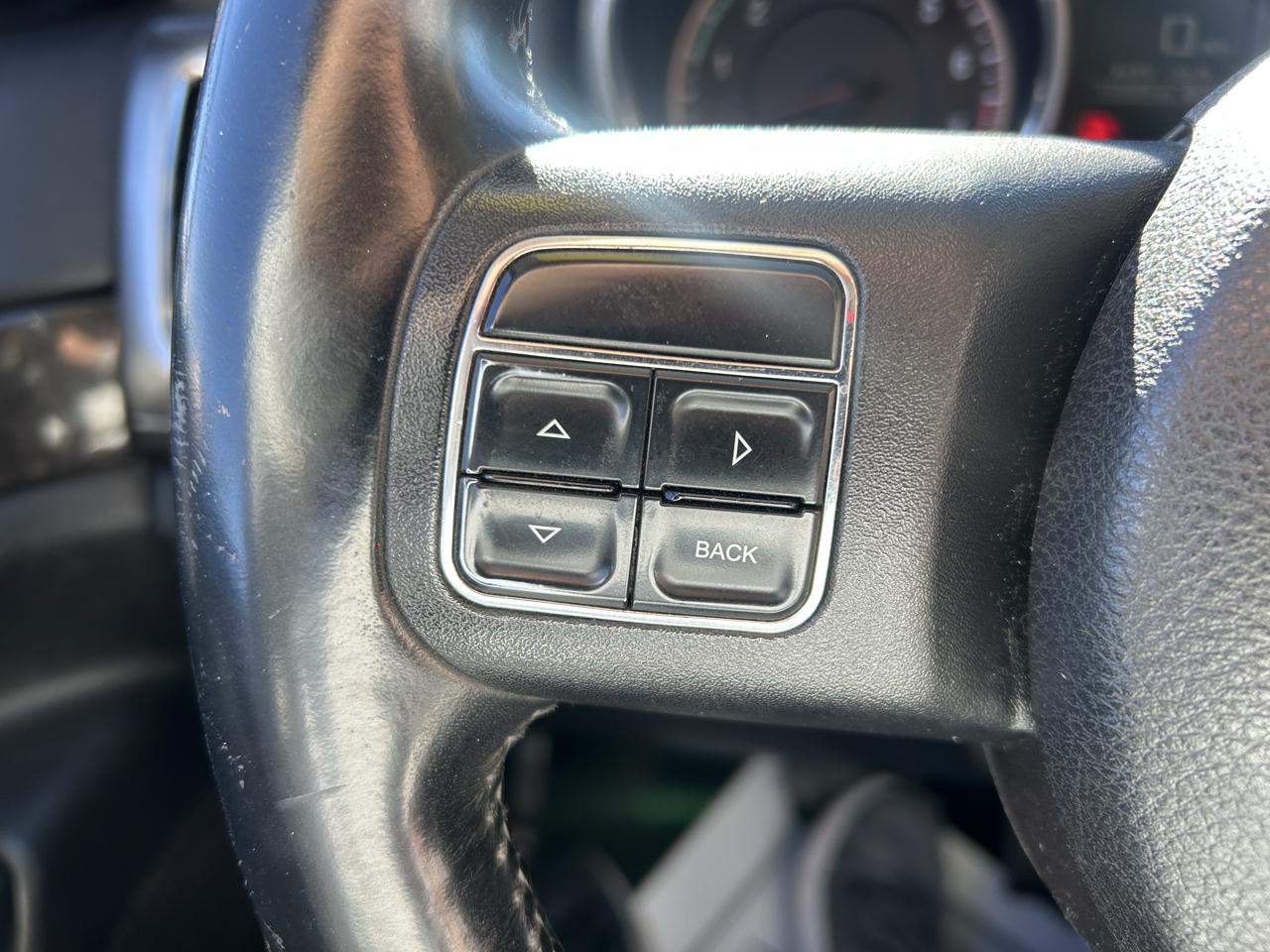 Jeep Grand Cherokee 4WD 4dr Laredo 2011