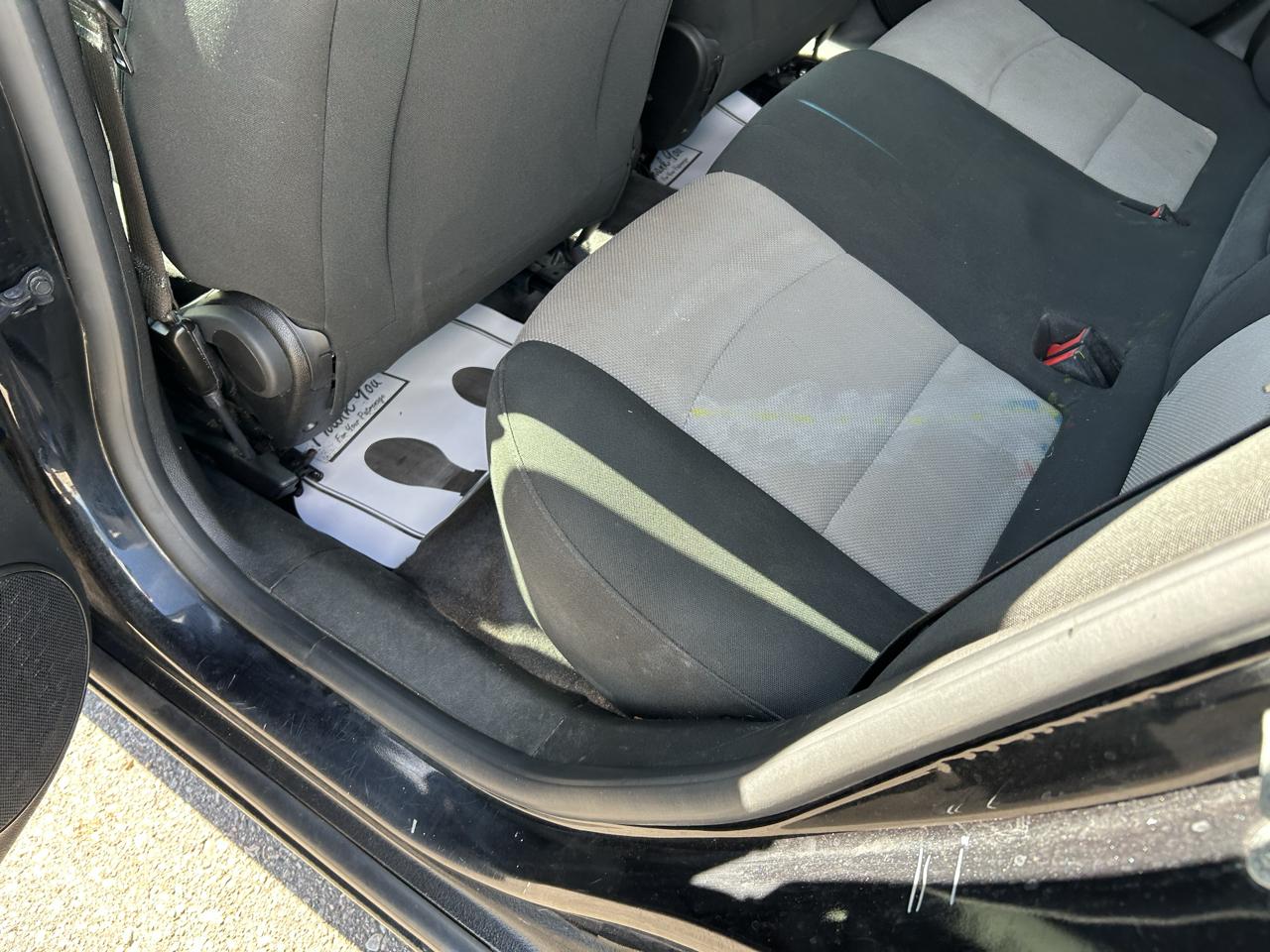 Chevrolet Cruze 4dr Sdn LS 2012
