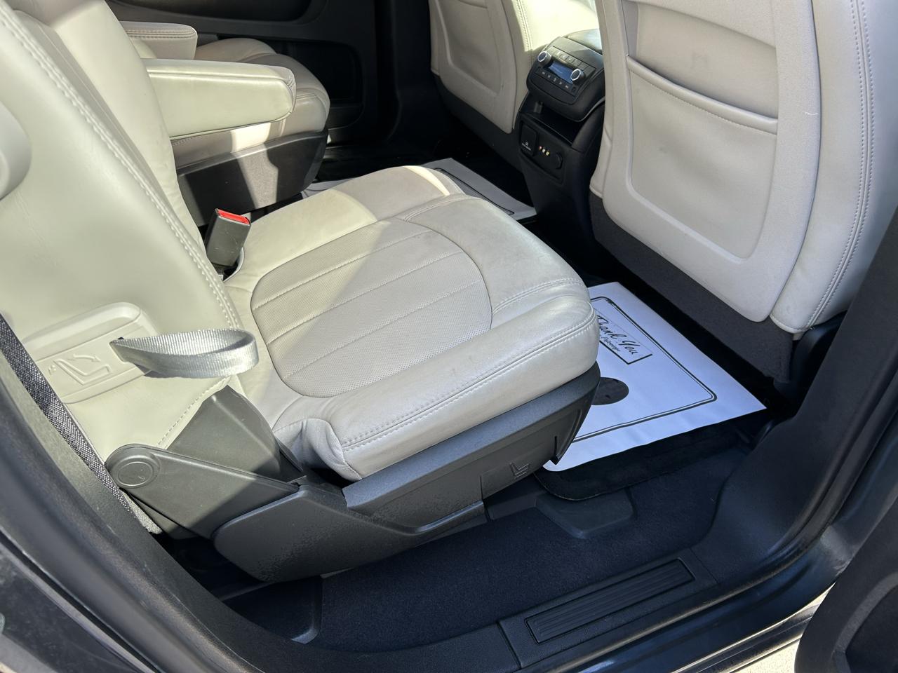 Chevrolet Traverse AWD 4dr LTZ 2012
