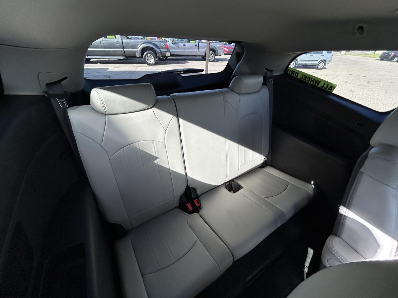 Chevrolet Traverse AWD 4dr LTZ 2012