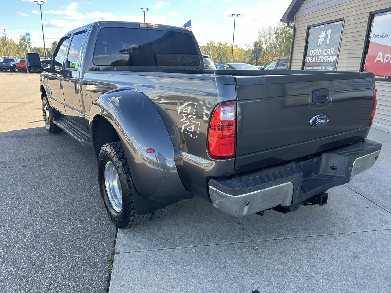 Ford Super Duty F-350 DRW 4WD Crew Cab 172" XLT 2016
