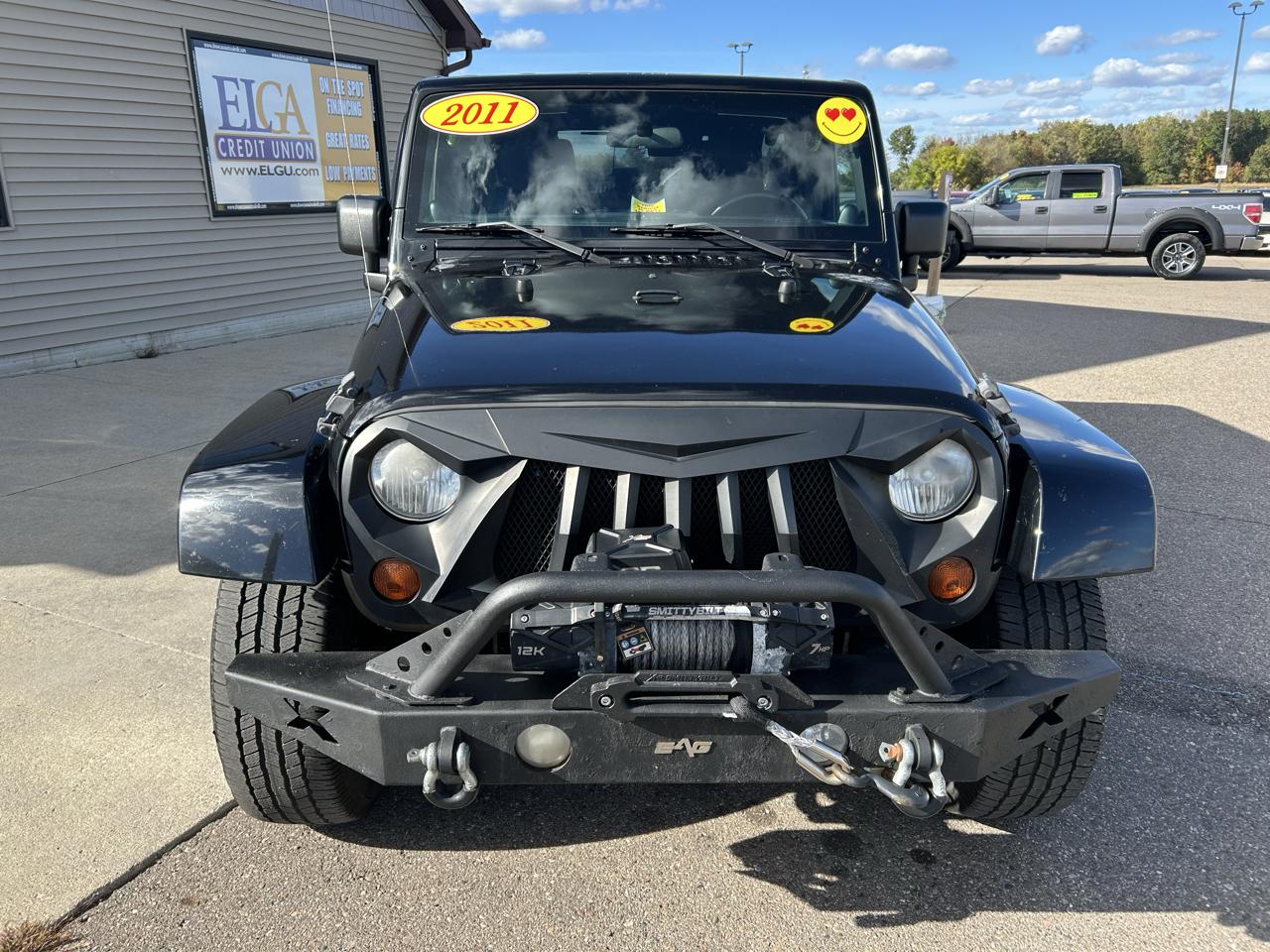 Jeep Wrangler Unlimited 4WD 4dr Sahara 2011