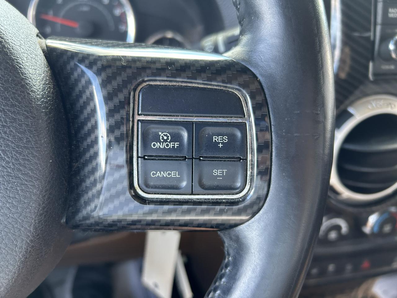 Jeep Wrangler Unlimited 4WD 4dr Sahara 2011