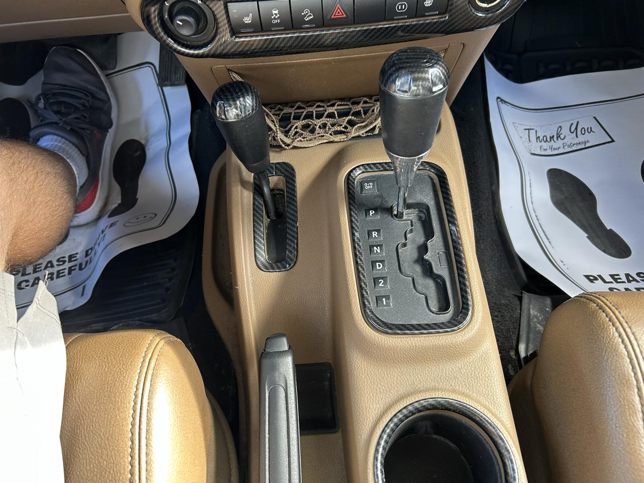 Jeep Wrangler Unlimited 4WD 4dr Sahara 2011