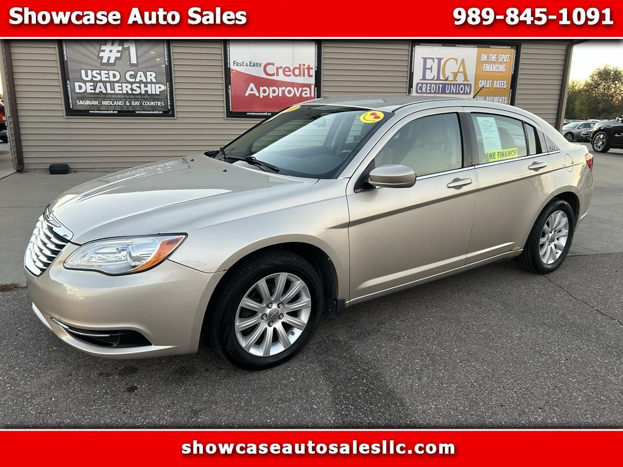 Chrysler 200 4dr Sdn Touring 2013