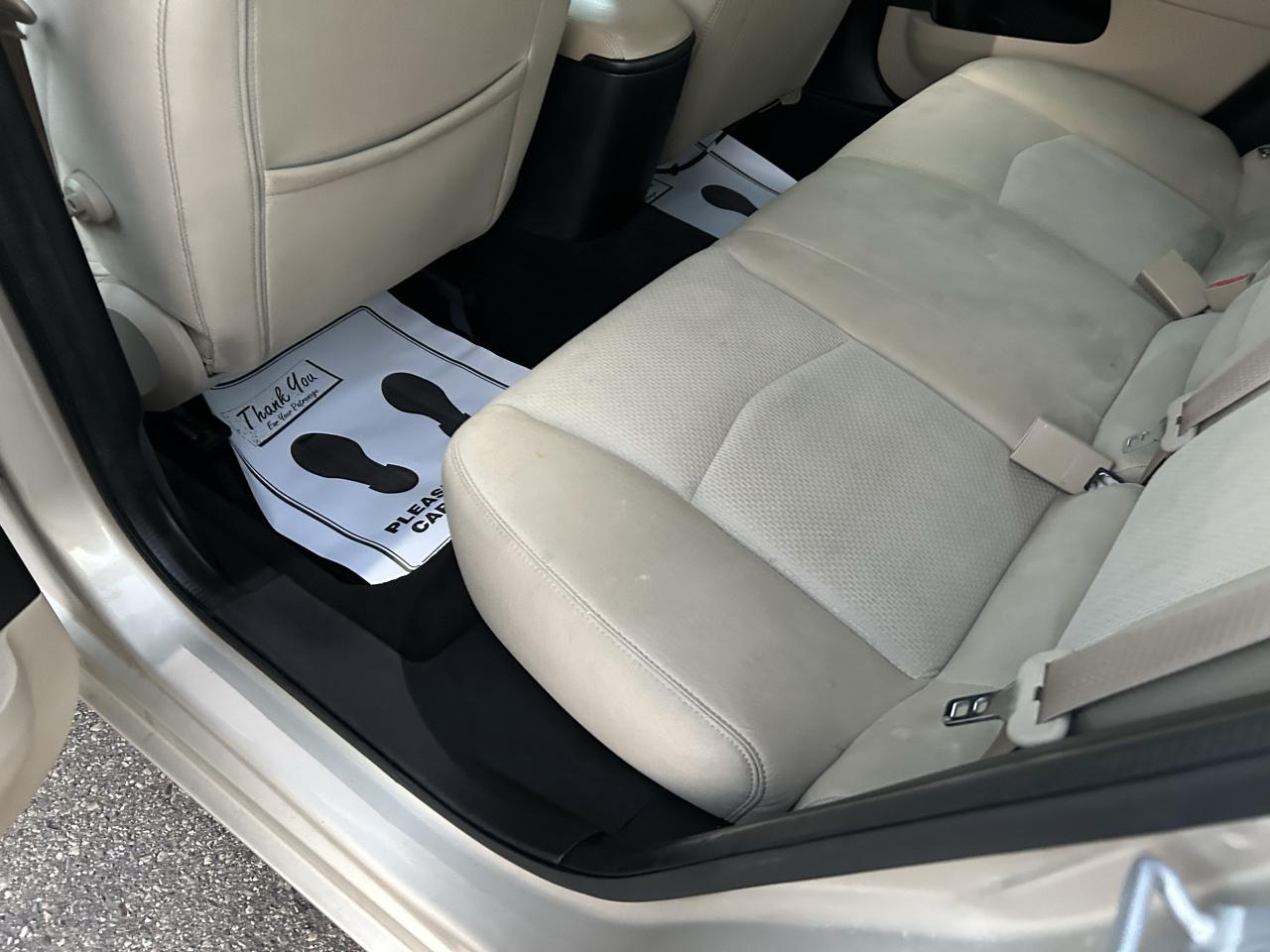 Chrysler 200 4dr Sdn Touring 2013