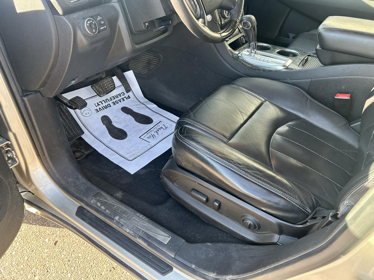 Buick Enclave FWD 4dr Leather 2013