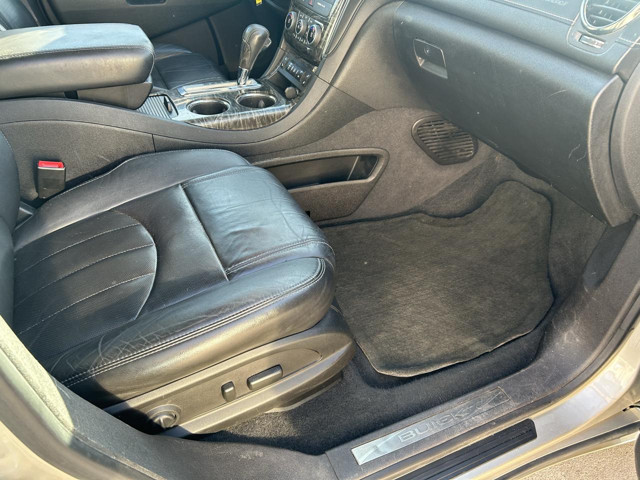 Buick Enclave FWD 4dr Leather 2013