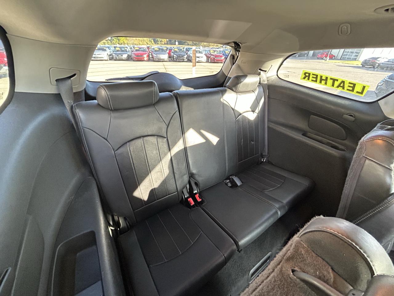 Buick Enclave FWD 4dr Leather 2013