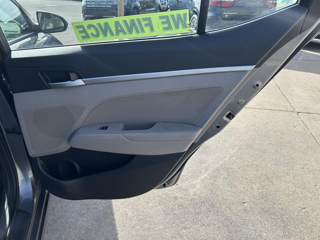 Hyundai Elantra Value Edition Auto 2019