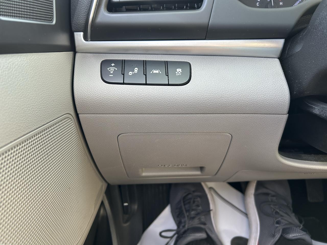 Hyundai Elantra Value Edition Auto 2019