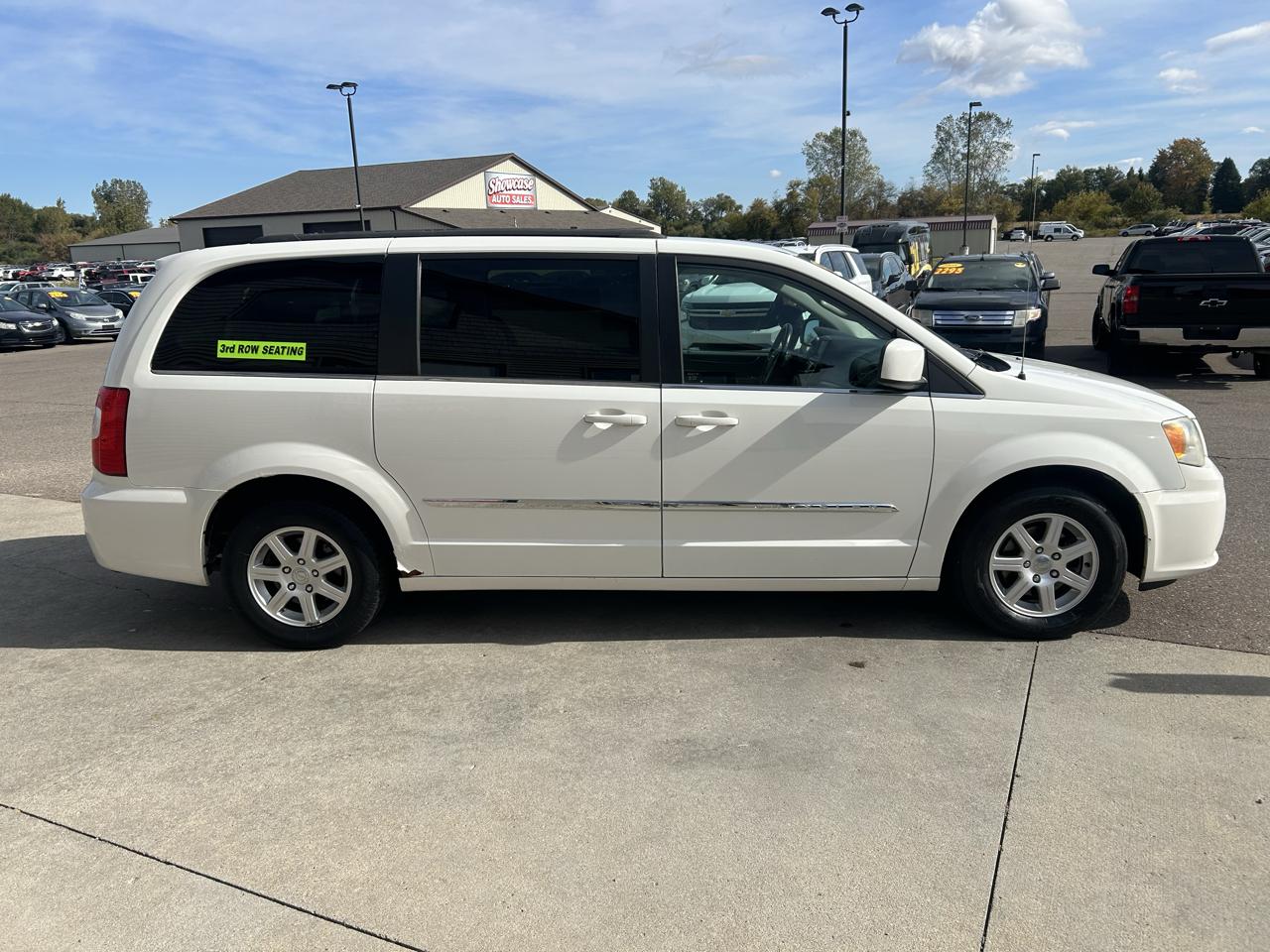 Chrysler Town & Country 4dr Wgn Touring 2013