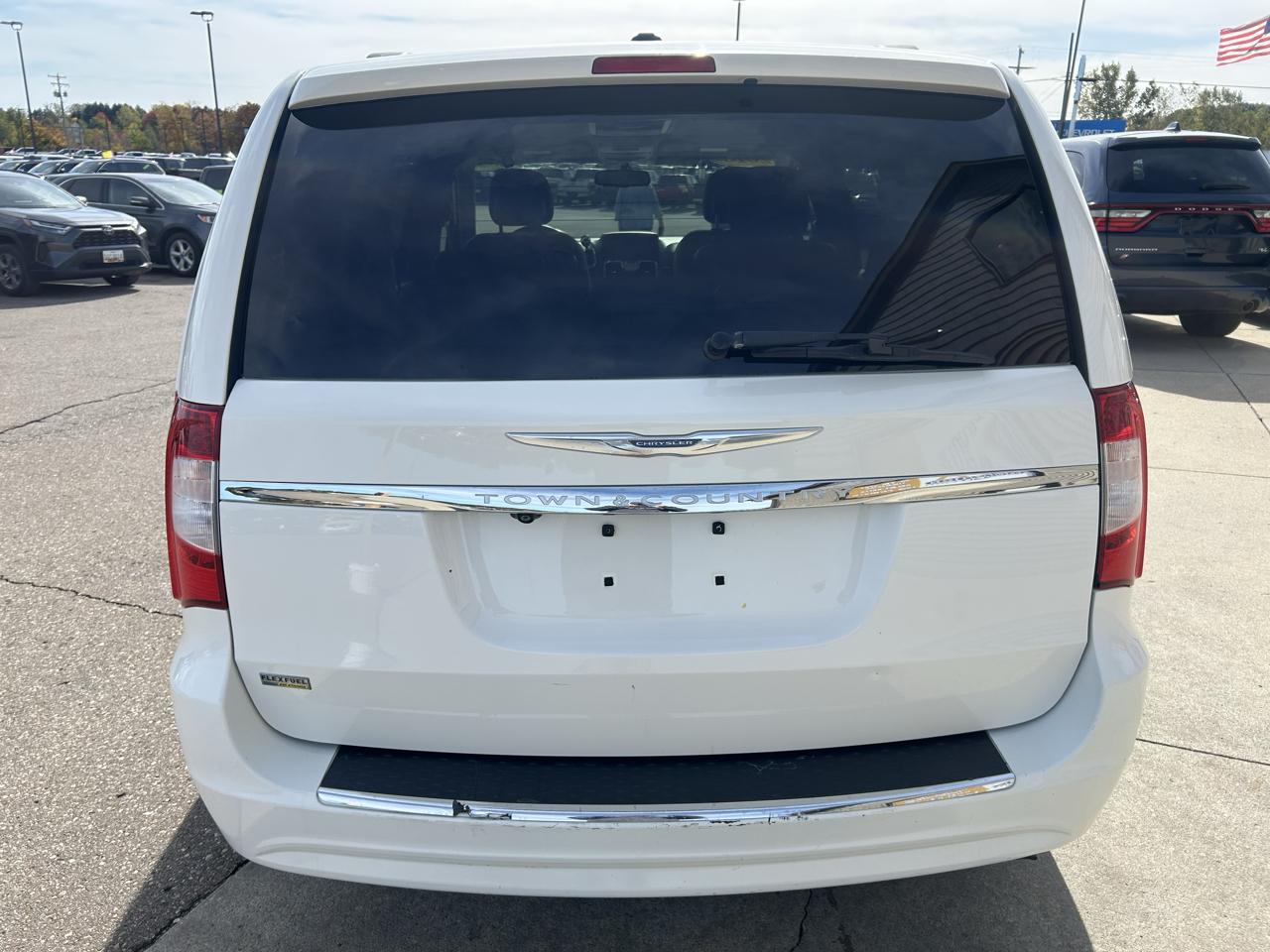 Chrysler Town & Country 4dr Wgn Touring 2013