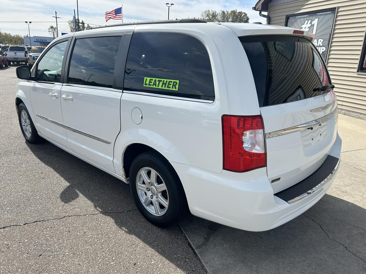Chrysler Town & Country 4dr Wgn Touring 2013