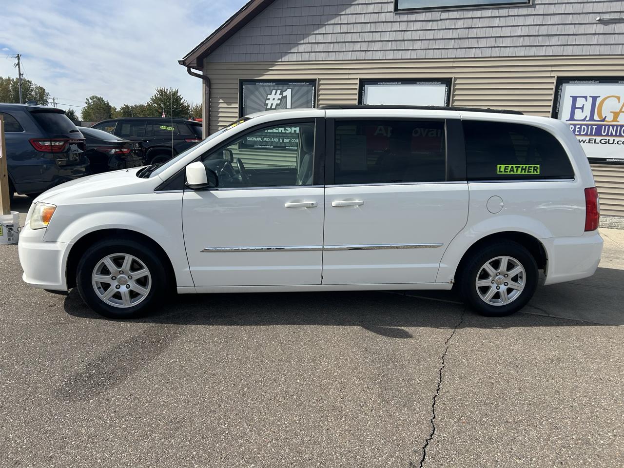 Chrysler Town & Country 4dr Wgn Touring 2013