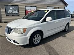 2013 Chrysler Town & Country 