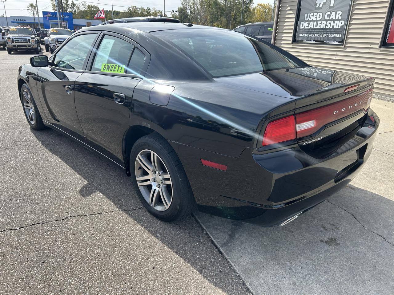 Dodge Charger 4dr Sdn SXT RWD 2013
