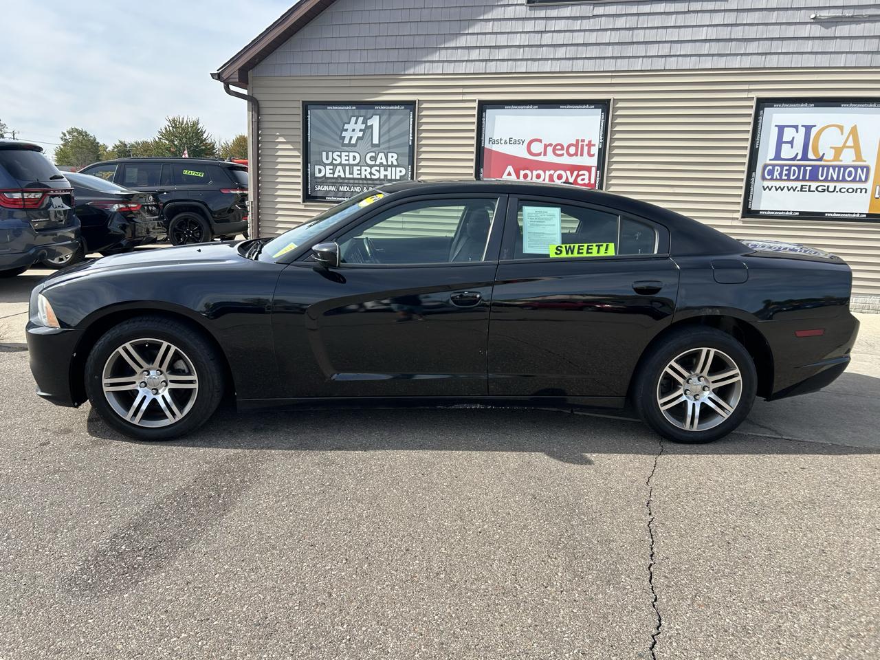 Dodge Charger 4dr Sdn SXT RWD 2013