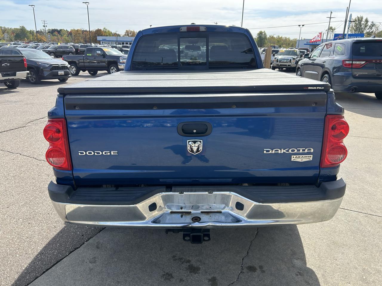 Dodge Dakota 4WD Crew Cab Laramie 2010