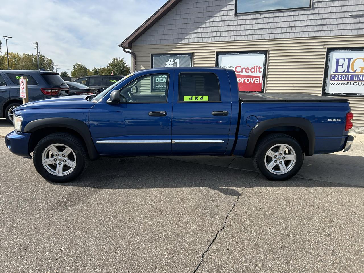 Dodge Dakota 4WD Crew Cab Laramie 2010