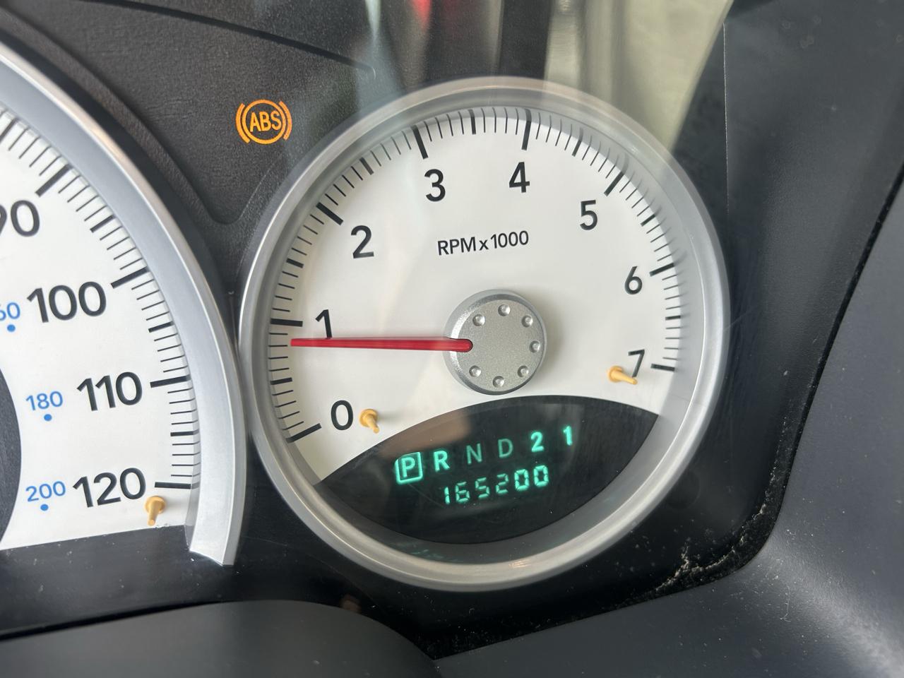 Dodge Dakota 4WD Crew Cab Laramie 2010