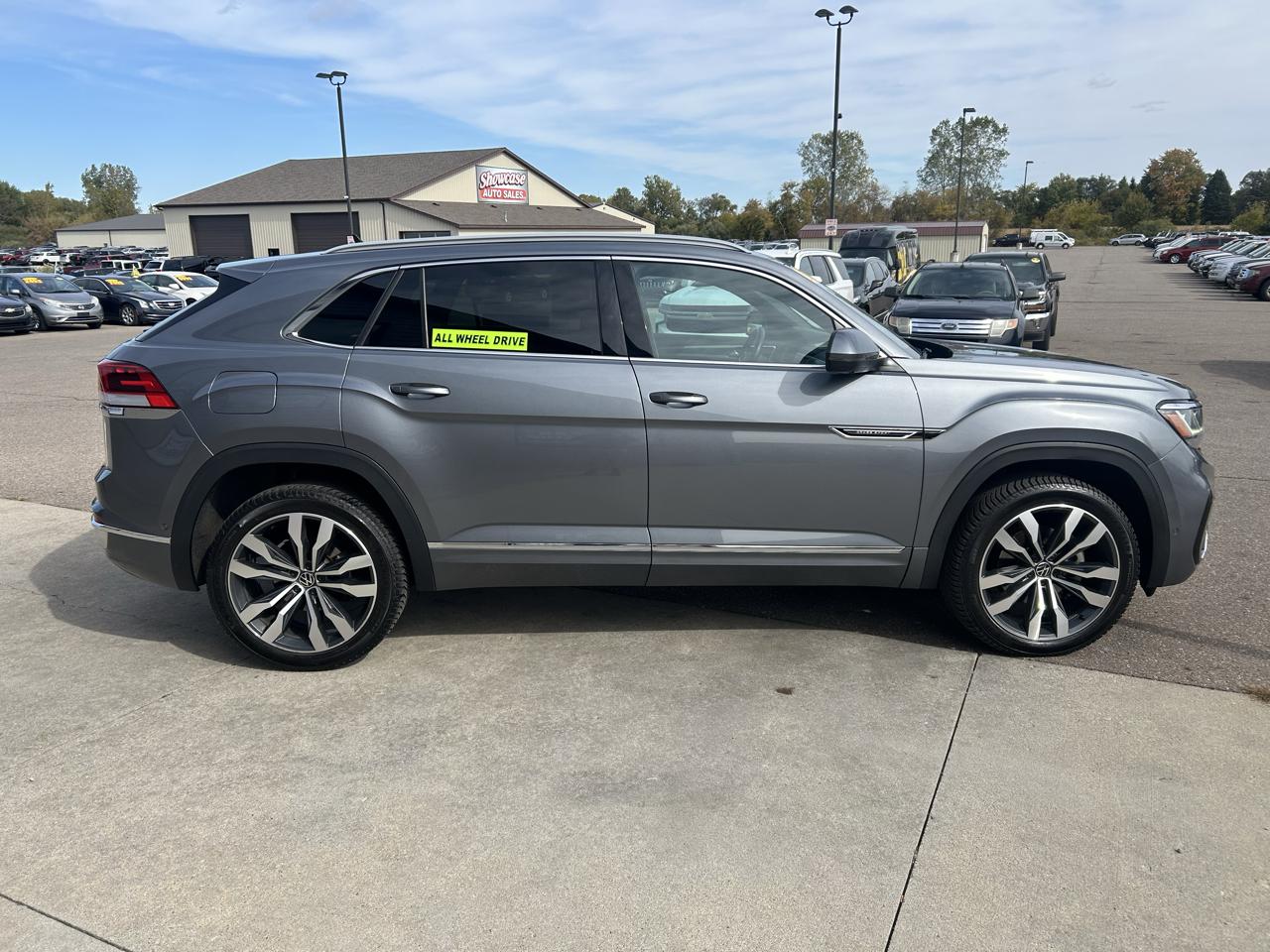 Volkswagen Atlas Cross Sport 3.6L V6 SEL Premium R-Line 4MOTION 2020