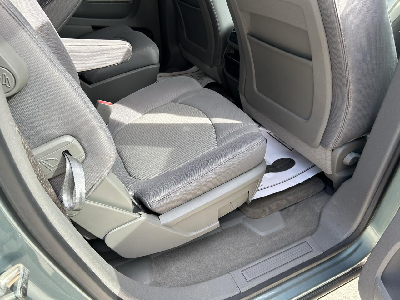 Chevrolet Traverse AWD 4dr LT w/1LT 2009