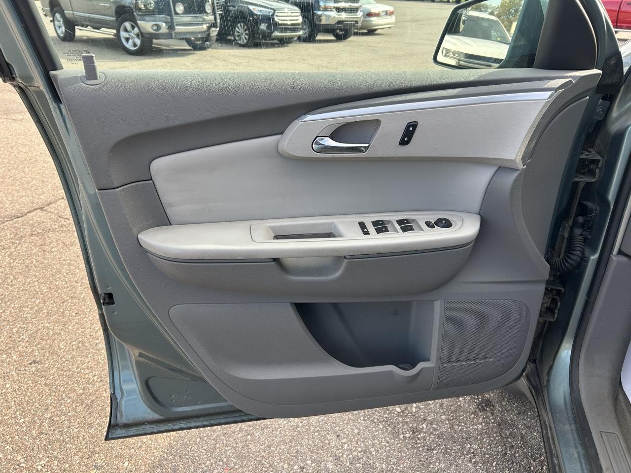 Chevrolet Traverse AWD 4dr LT w/1LT 2009
