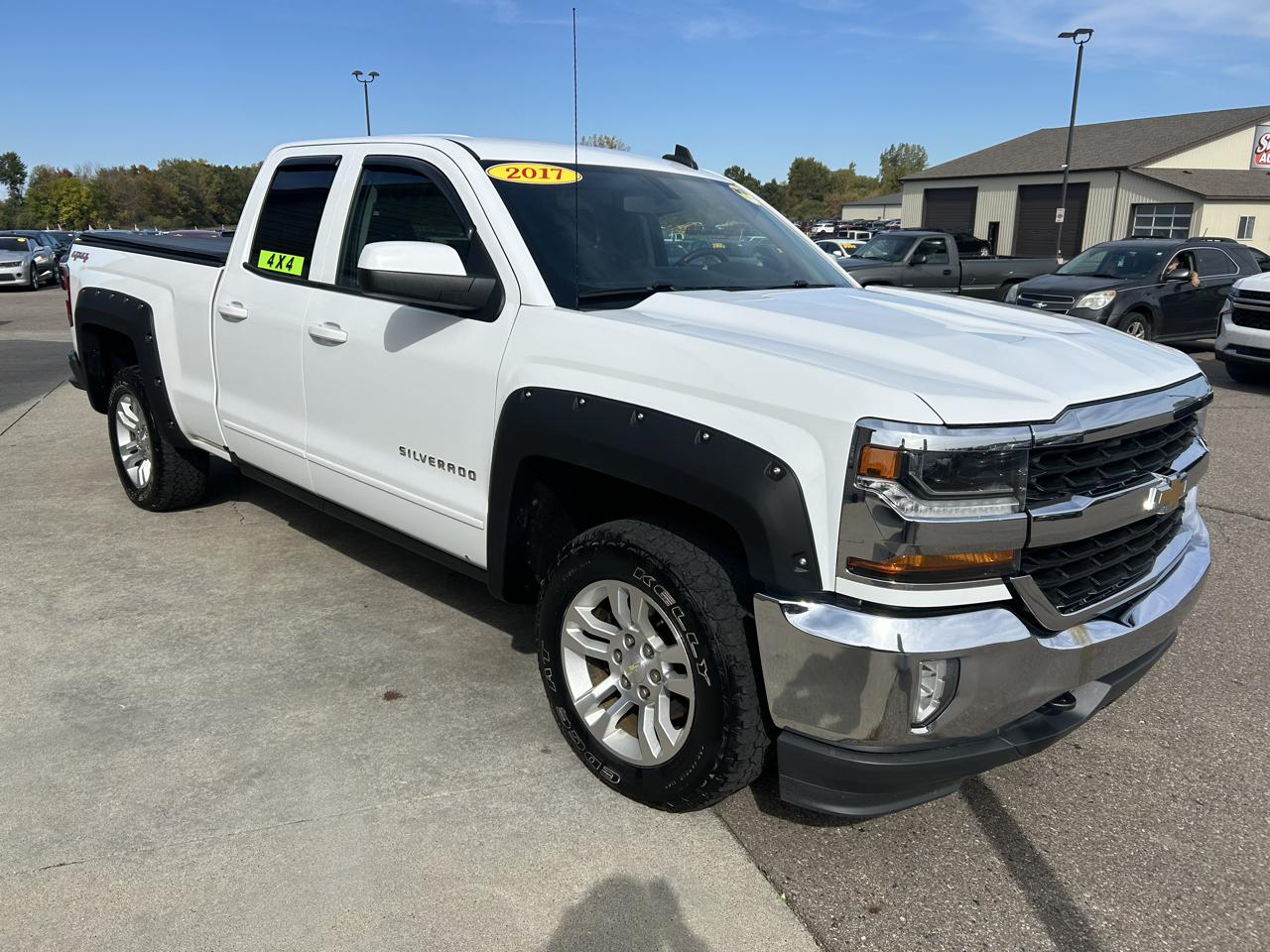 Chevrolet Silverado 1500 4WD Double Cab 143.5" LT w/1LT 2017
