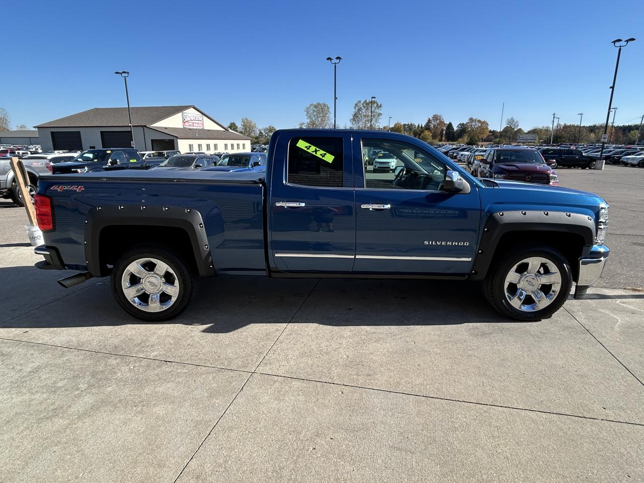 Chevrolet Silverado 1500 4WD Double Cab 143.5" LTZ w/1LZ 2015