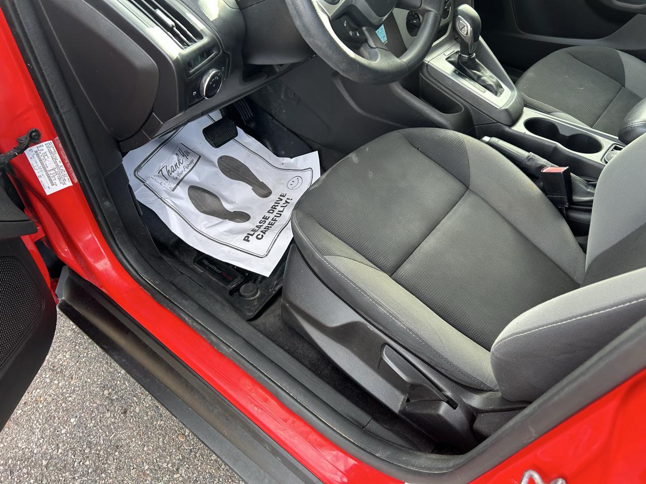 Ford Focus 5dr HB SE 2013