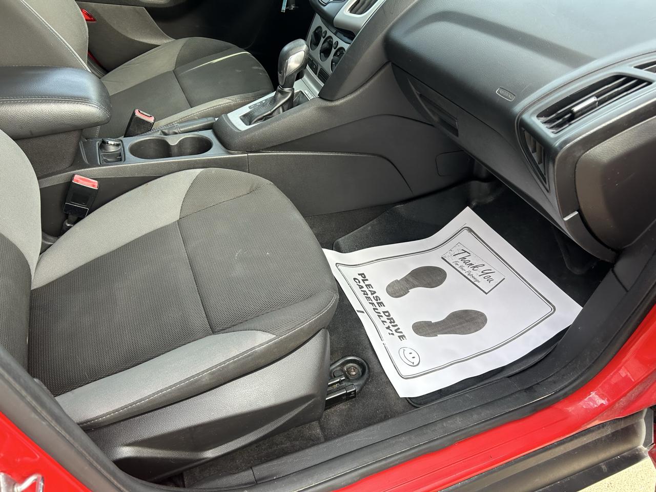 Ford Focus 5dr HB SE 2013