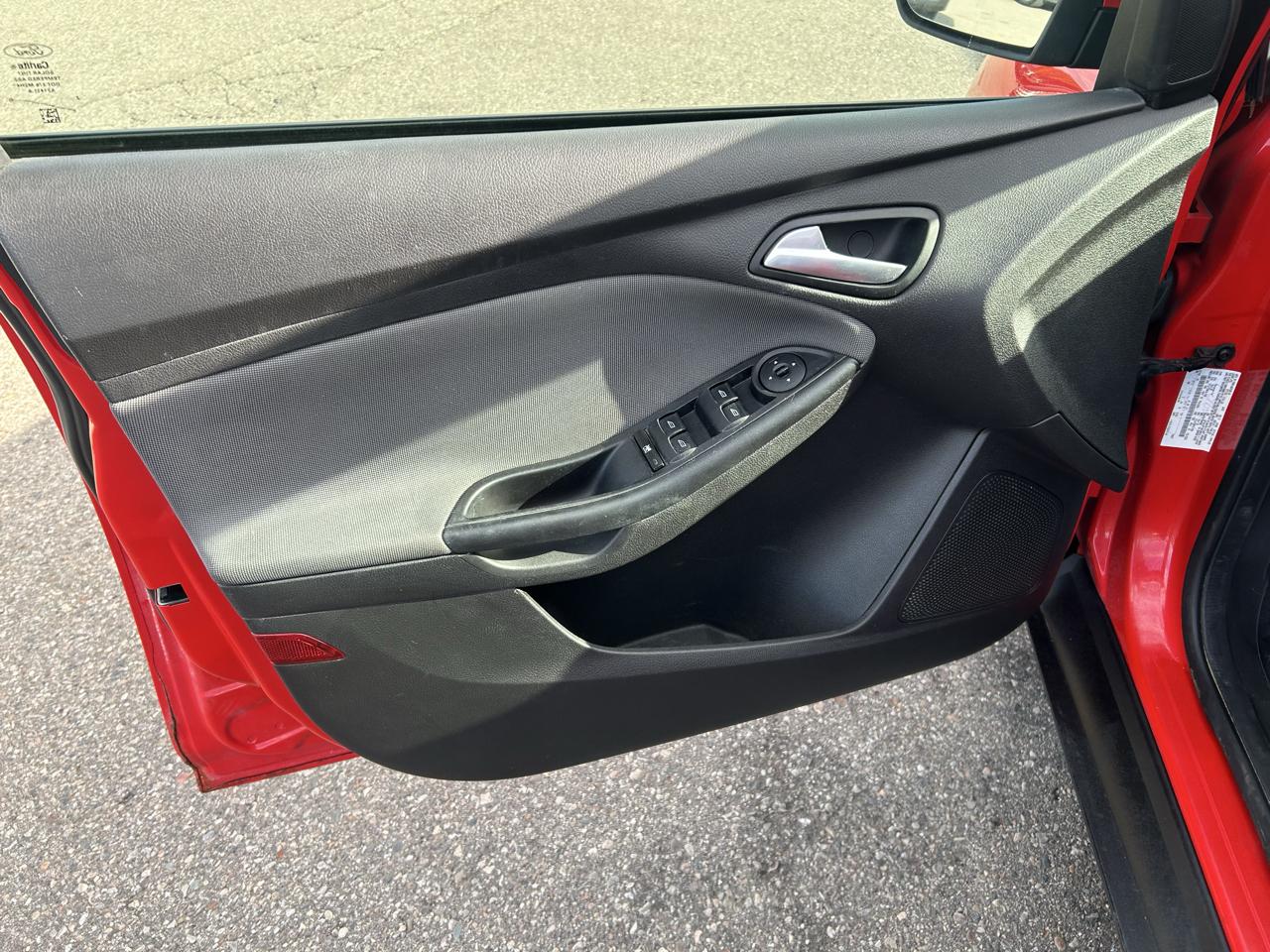 Ford Focus 5dr HB SE 2013