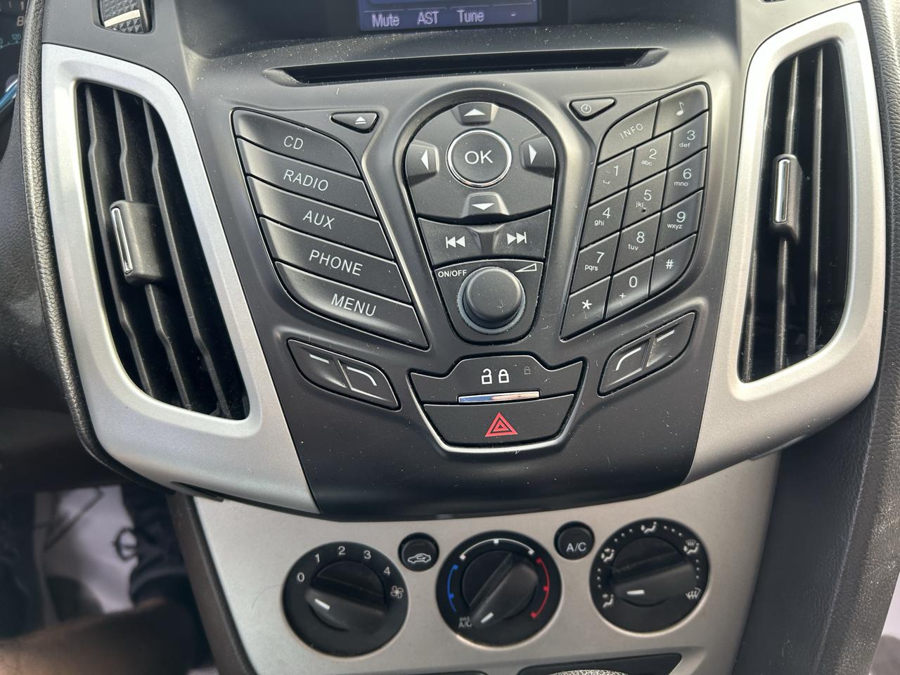 Ford Focus 5dr HB SE 2013