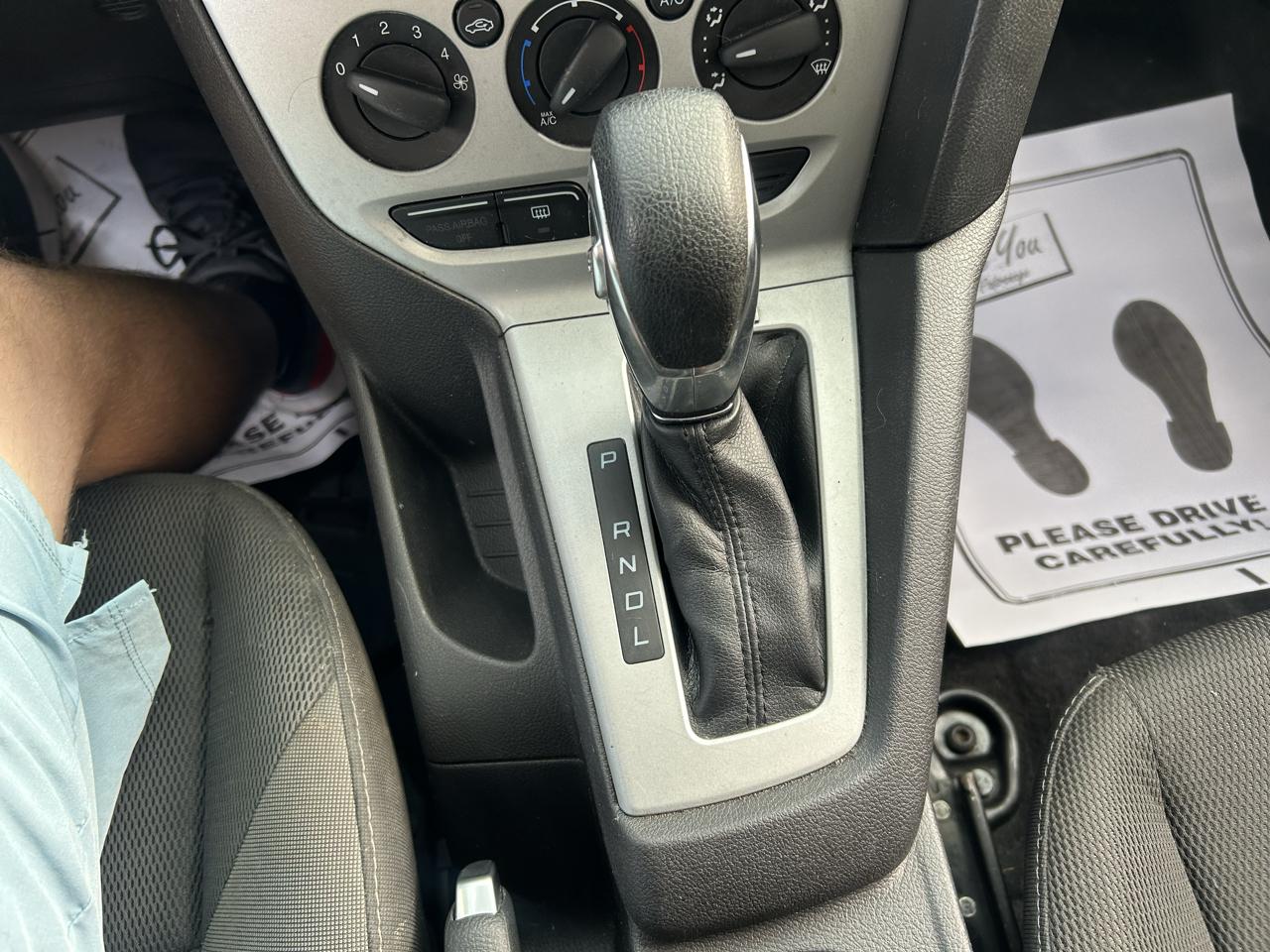 Ford Focus 5dr HB SE 2013