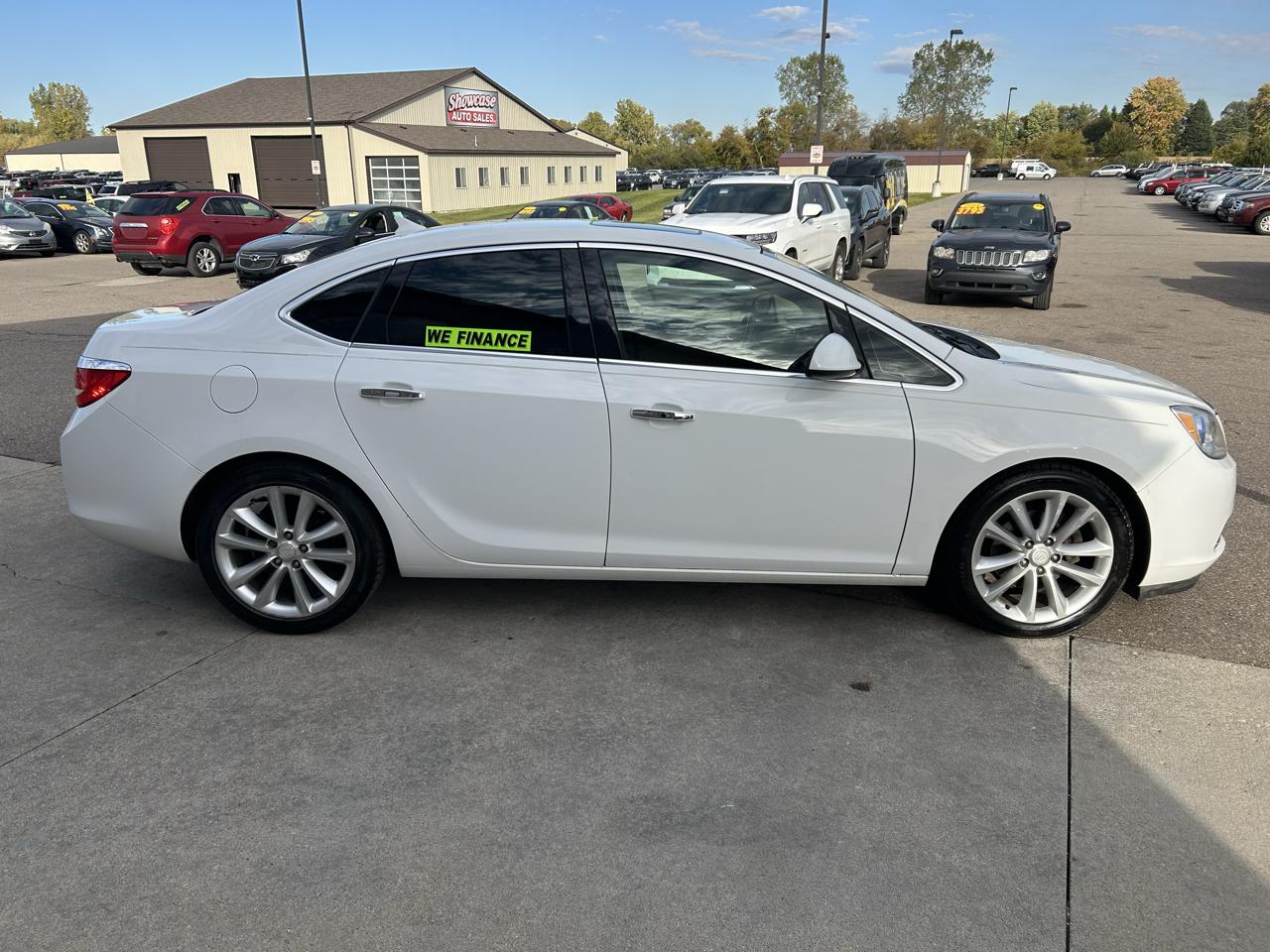 Buick Verano 4dr Sdn Leather Group 2013