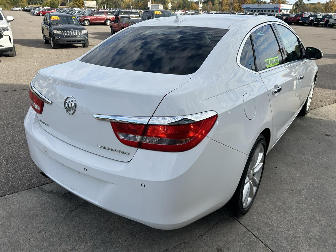 Buick Verano 4dr Sdn Leather Group 2013