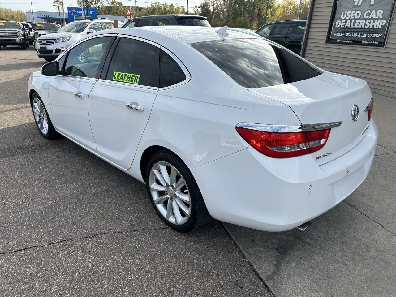 Buick Verano 4dr Sdn Leather Group 2013