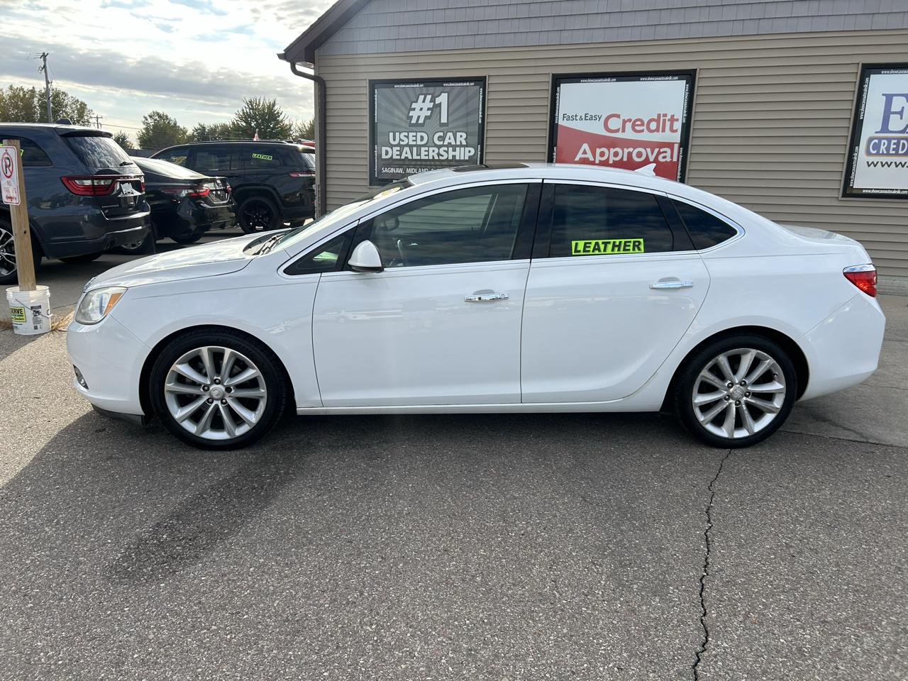 Buick Verano 4dr Sdn Leather Group 2013