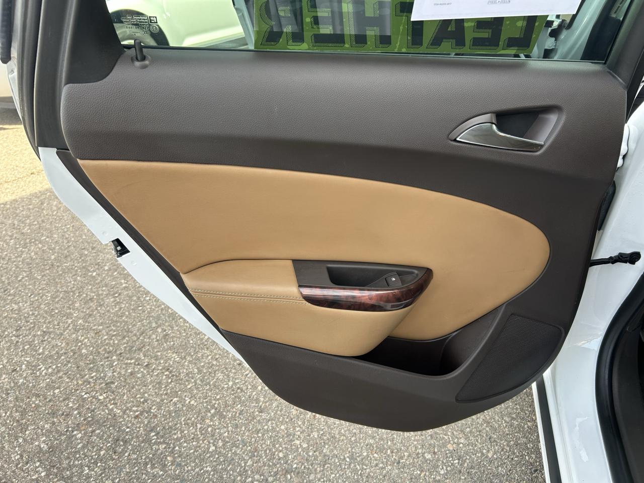 Buick Verano 4dr Sdn Leather Group 2013