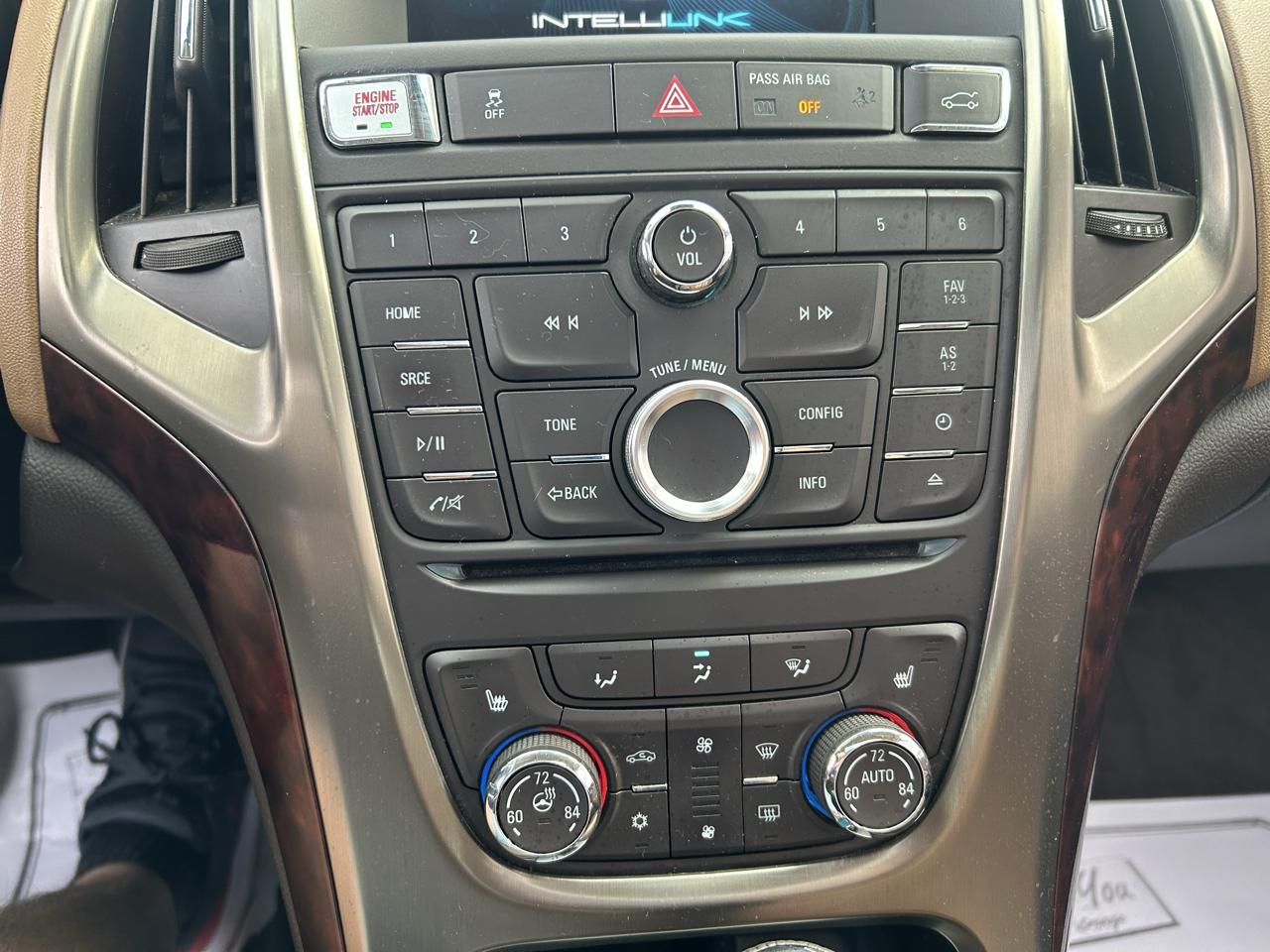 Buick Verano 4dr Sdn Leather Group 2013